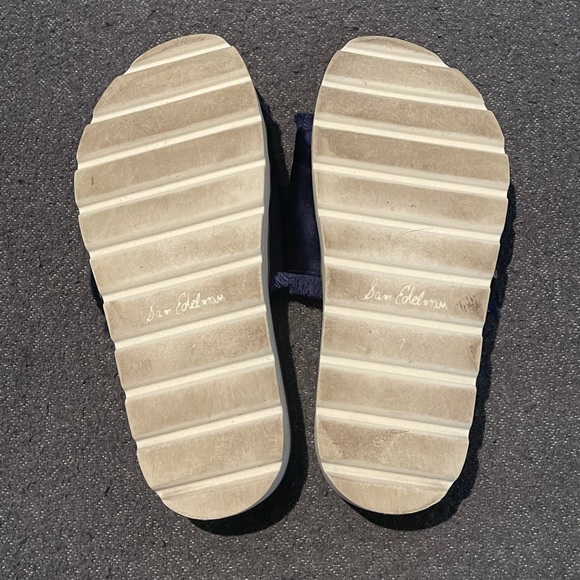 Sam Edelman “Mares” Navy Satin w/soft fringe *EUC* - Picture 4 of 4